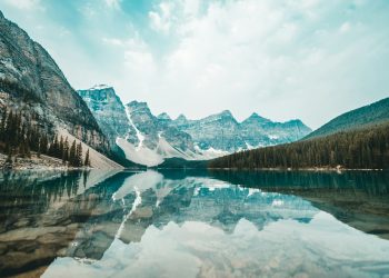 Exploring Canada’s National Parks: A Guide to Outdoor Adventures