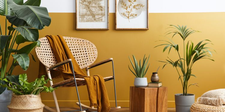 What Are the Best Ways to Incorporate Antique Home Decor?